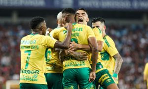 Cuiab goleia o Athletico-PR na Arena Pantanal (Crédito: Assessoria)