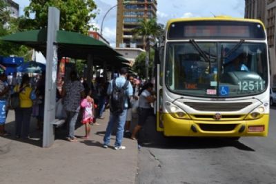 Prefeito anuncia 91% de reduo nos usurios do transporte pblico