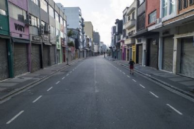 Vereadores probem prefeito de fechar comrcio durante pandemia do coronavrus