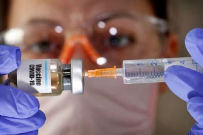 Anvisa suspende recesso e frias para avaliar pedidos de vacinas