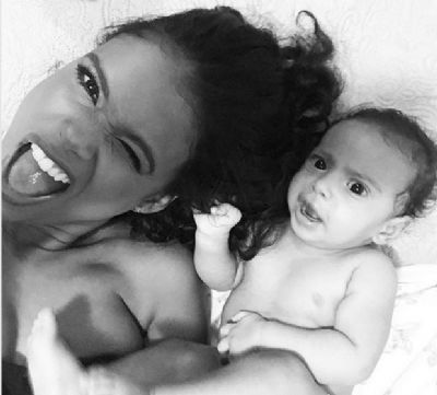Aline Dias faz selfie fofa com o filho: 