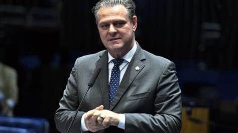 Carlos Fvaro  exonerado da Mapa para participar de votao no Senado