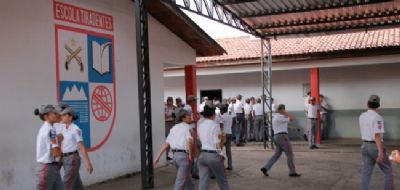 Escolas Militares Tiradentes oferecem 490 vagas para novos alunos