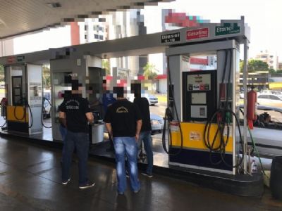 Fiscais encontraram irregularidades em mais de 220 postos de combustveis em Cuiab e Vrzea Grande em 2019