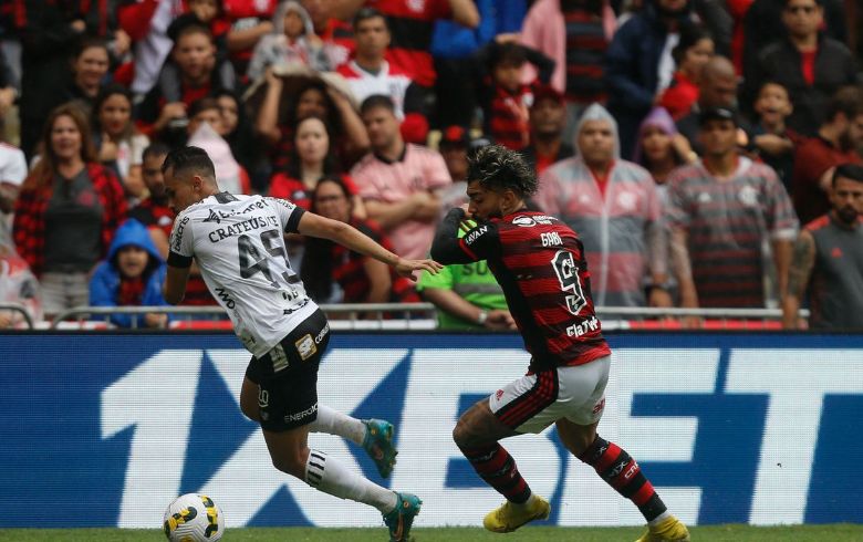 Fla empata com Cear e perde oportunidade de se aproximar do Palmeiras