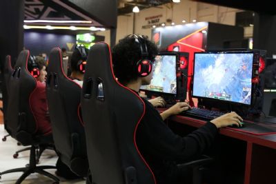 China vai restringir jogos online em 90 minutos por dia til