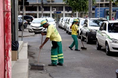 Prefeitura investe em trabalho de limpeza dos espaos pblicos