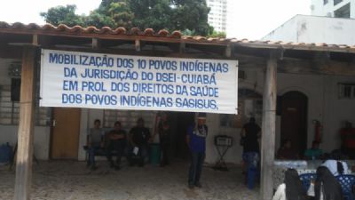 Indgenas ocupam sede do Dsei em Cuiab para cobrar atendimento mdico em aldeias