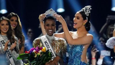 Sul-africana  coroada Miss Universo 2019
