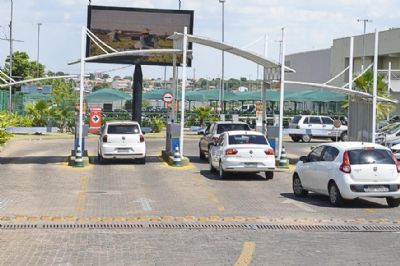 Procon notifica estacionamento de shopping de Cuiab