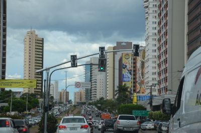 Prefeitura inicia instalao de semforos inteligentes nas principais avenidas da Capital