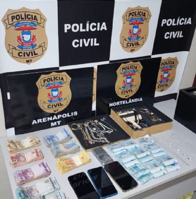 ​Polcia apreende joias roubadas e R$ 32 mil falsificados em tabacaria usada como ponto de encontro