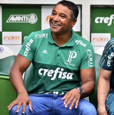 Anlise: Palmeiras ganha corpo e j mostra acertos de Roger Machado