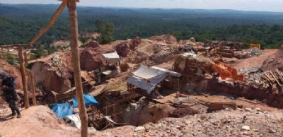 Mineradora firma acordo com garimpeiros e pe fim a conflito de extrao de ouro em Aripuan
