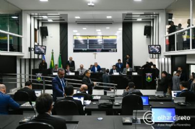 Cmara arquiva relatrio de CPI que pedia afastamento do prefeito