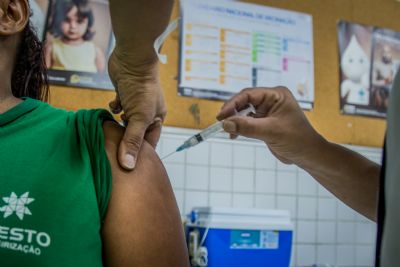 Campanhas de vacinao protegem populao de doenas graves como poliomielite e rubola