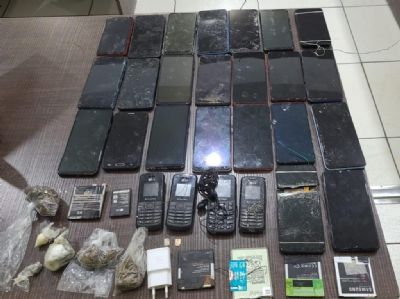 ​Polcia mira trfico de drogas e acesso de celulares em cadeia pblica