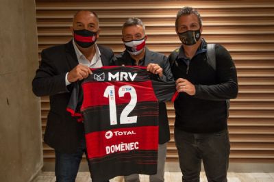 Com agenda cheia, Domnec Torrent chega ao Brasil para assumir o Flamengo
