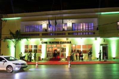 Cine Teatro Cuiab oferece msica, cinema, teatro e dana neste ms