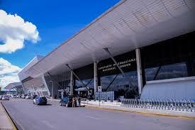 Com movimento 54% menor, aeroporto da regio metropolitana de Cuiab tem flagras de pessoas sem mscaras