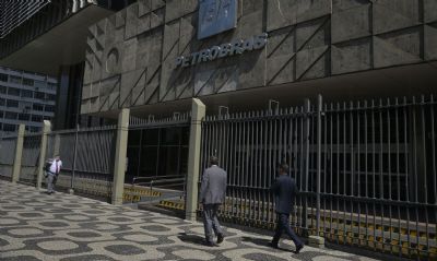 Petrobras registra lucro recorde de R$ 40,1 bi em 2019