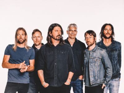 Foo Fighters libera Skin And Bones, seu show acstico, de graa no YouTube