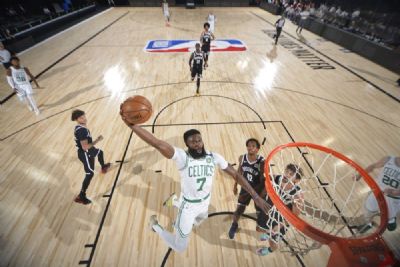 Celtics atropelam os Nets com a maior pontuao da franquia em 28 anos
