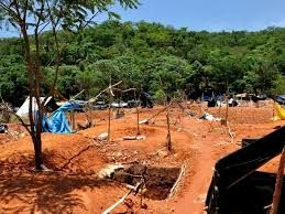 Garimpeiros voltam a explorar ouro na Serra do Caldeiro em Mato Grosso