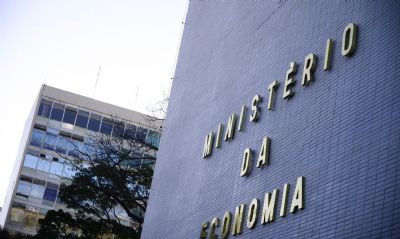 Governo autoriza IBGE a contratar 6,5 mil profissionais para pesquisa