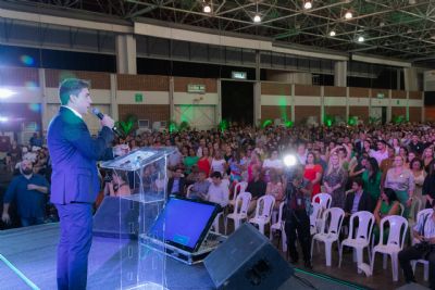 ​Seduc d posse a 2,5 mil novos gestores para atuarem nas 647 escolas de Mato Grosso