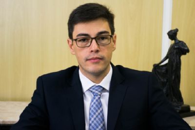Mauro Mendes nomeia novo procurador-geral