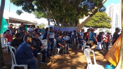 Sintep tem protesto esvaziado em Cuiab por baixa adeso dos professores
