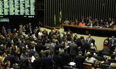 Congresso mantm veto a trechos da MP Mdicos pelo Brasil