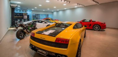 MPE denuncia donos de garagem de luxo por golpes de R$ 4,4 milhes