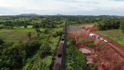 ​Chega primeira remessa de trilhos para construo de ferrovia entre Gois e Mato Grosso