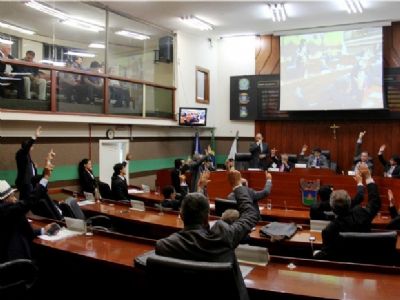 Tribunal de Justia suspende retomada de CPI contra prefeito