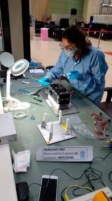 Nanossatlite NanoSatC-Br2, por INPE - Instituto Nacional de Pesquisas Espaciais/Divulgao