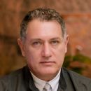 Dr. Ros�rio Casalenuovo J�nior