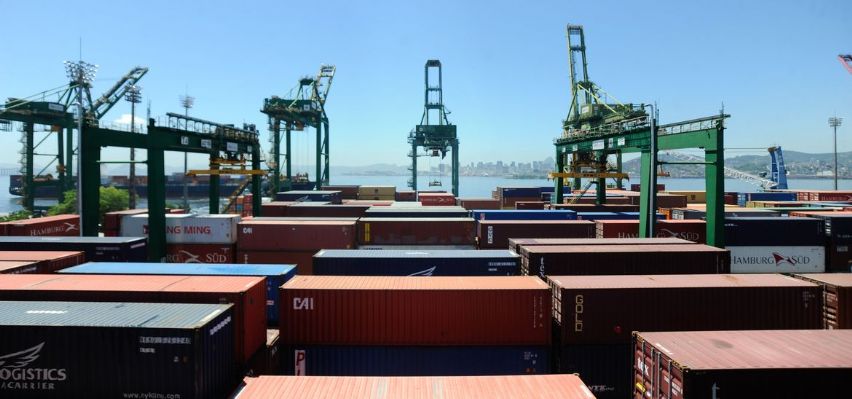 Brasil e EUA definem data de reuni�o para discutir tarifa�o