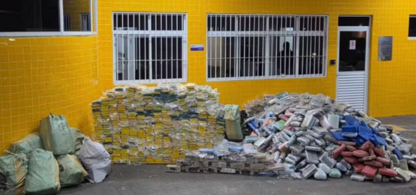 Mais de 2 toneladas de drogas s�o apreendidas em caminh�o na BR-070 em MT