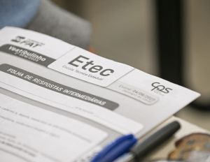 Ensino M�dio, T�cnico ou especializa��o: entenda as op��es das Etecs para 2027