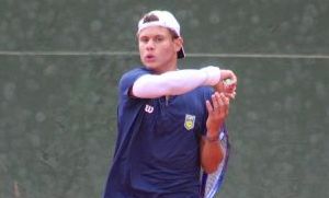 Tenista de Cuiab� conquista duas vit�rias e Brasil segue invicto em Bogot�