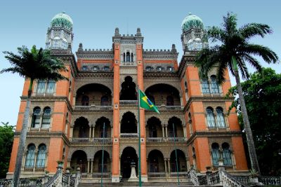 Fiocruz prev� fabricar vacina para 130 milh�es de brasileiros em 2021