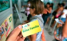 Benefici�rios do Bolsa fam�lia cadastrados h� mais de dois anos devem fazer a atualiza��o de dados
