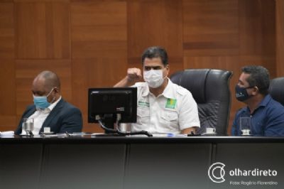 Prefeito diz que sacrificar o aposentado em 14% � o 