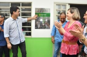 Gest�o Emanuel inaugura primeira unidade de Sa�de