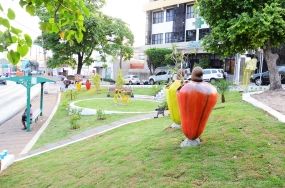 Trabalho de revitaliza��o de pra�as � ampliado pela Prefeitura de Cuiab�