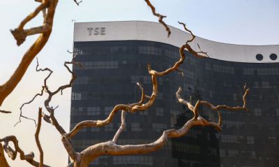 TSE lan�a guia de seguran�a para candidaturas de mulheres