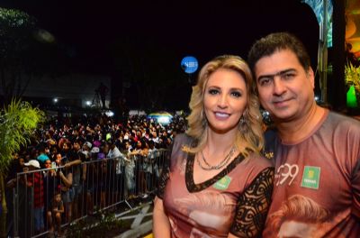 Luan Santana foi o presente para as 95 mil pessoas que passaram pelo Orla do Porto para comemorar o anivers�rio da Capital