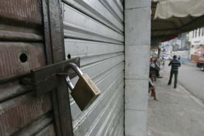 Fiocruz diz que Brasil passa por situa��o �catastr�fica� e defende lockdown no pa�s